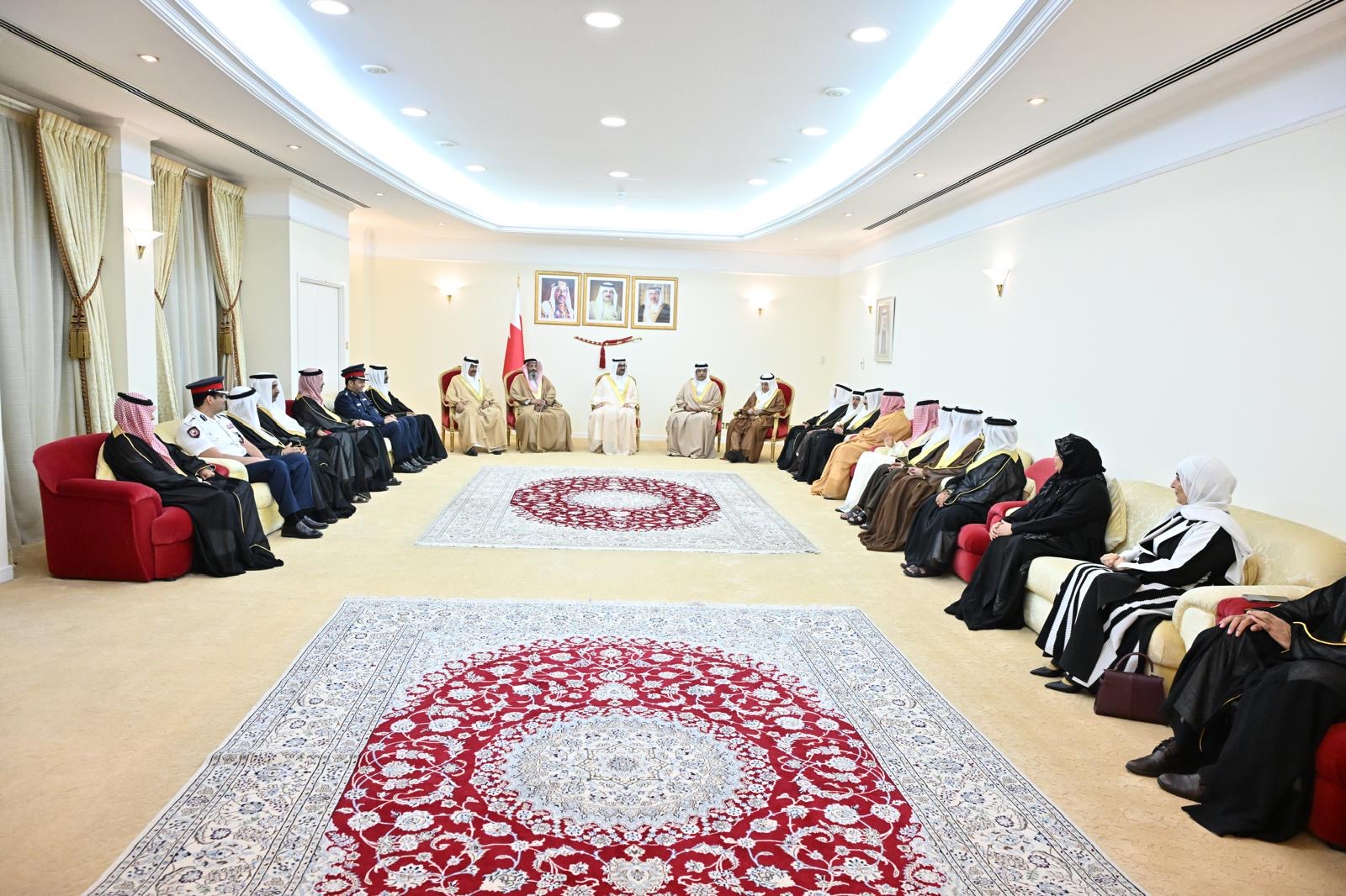 خلال التقاء سموه برواد مجلس المحافظة .. سمو محافظ الجنوبية: يؤكد ترسيخ نهج التواصل الدائم مع الأهالي وتوفير أفضل الخدمات<